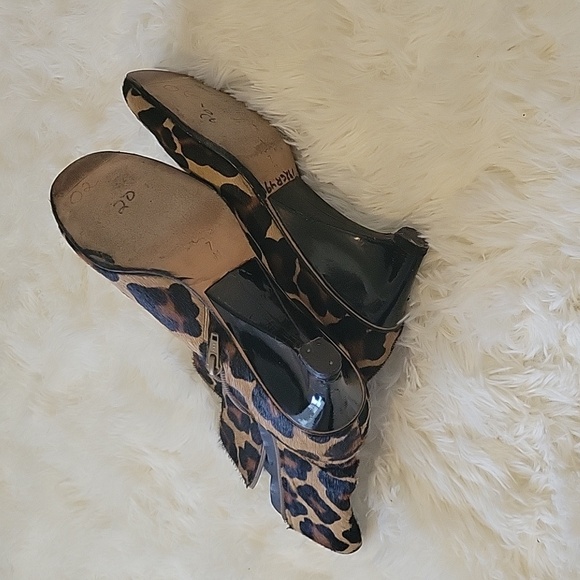 Ankle Boots - Animal Print- 7 - Picture 7 of 9